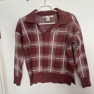 Maroon plain sweater